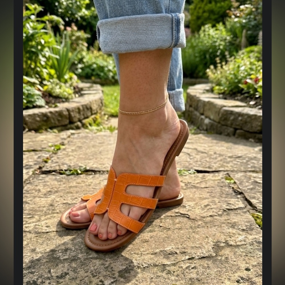 Kelly & Katie Black  Flat Sandal Slide Sandals size 8.5